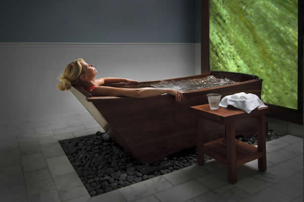 WalnutTub-omni-homestead-spa