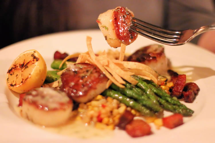 Seared Scallops at the Red Fox Tavern in Middleburg Virginia Wine Country