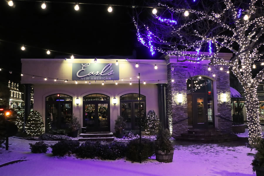 Earl's New American Restaurant exterior at night In Peddlers Village